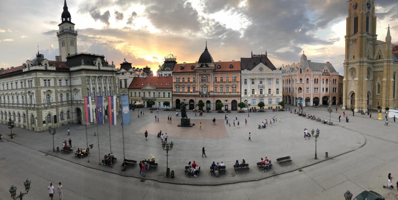 Apartment Panorama Central Novi Sad Esterno foto